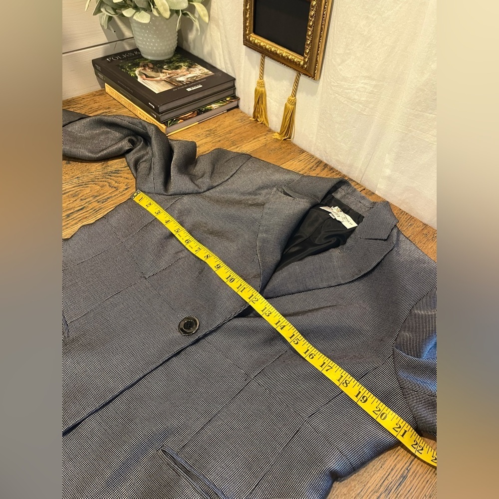 JONES NEW YORK Silver Gray Two-Piece Suit Set – Size 14 - Picture 9 of 12